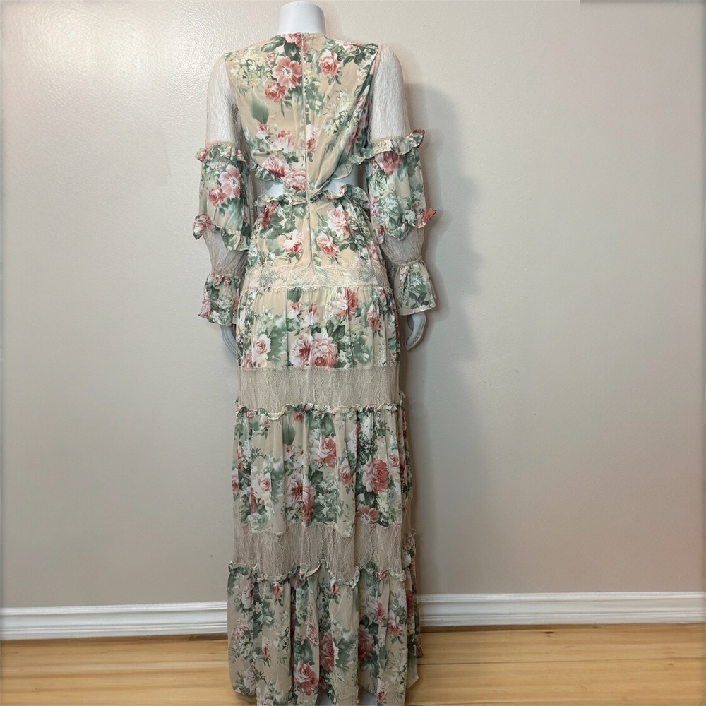 Floral print cutout long sleeve maxi dress with ruffle details - Picture 5 of 9